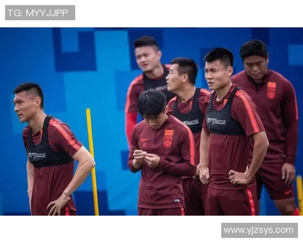 足球明星遭遇死亡威胁引发社会关注球迷反应不一呼吁加强安全措施