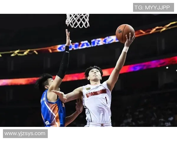 胡明轩：从青涩少年到篮球明星的成长之路与辉煌成就